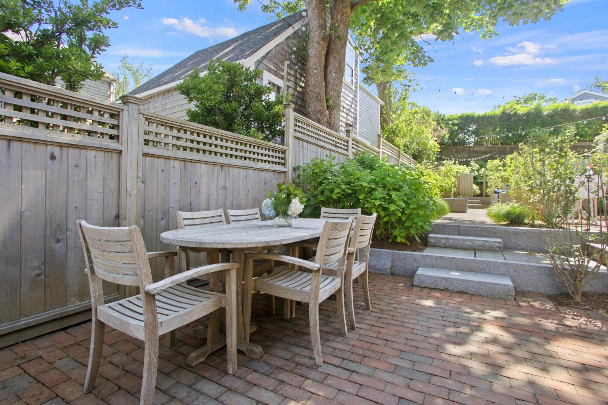 Carlisle House Inn Nantucket Extérieur photo